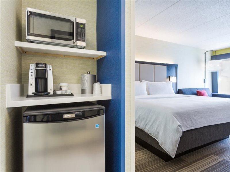 Hotel Holiday Express - By Ihg 2*